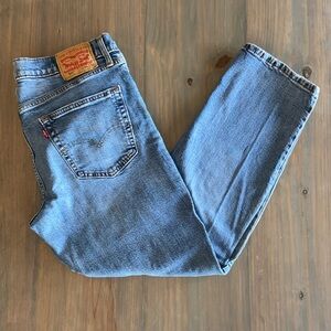 listing-status-banner